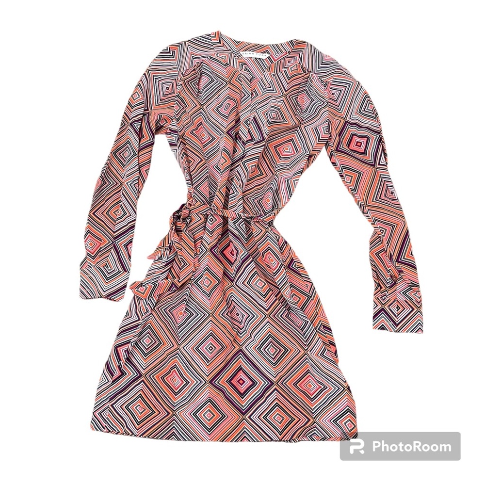 Trina Turk Silk Signature Button down dress 3/4 Sleeve Tie Waist Sheath Pattern